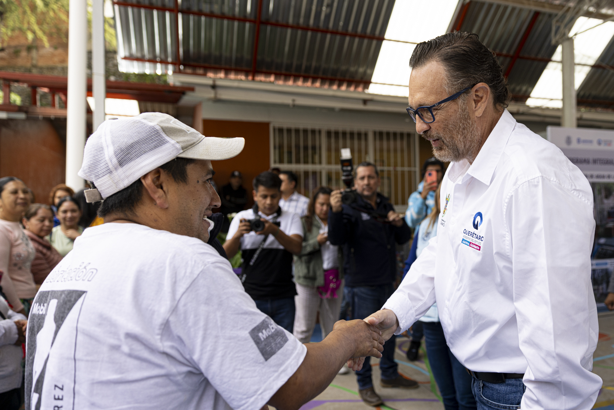 Entrega Mauricio Kuri el sistema número 100 de Cosecha de Agua de lluvia en Pinal de Amoles