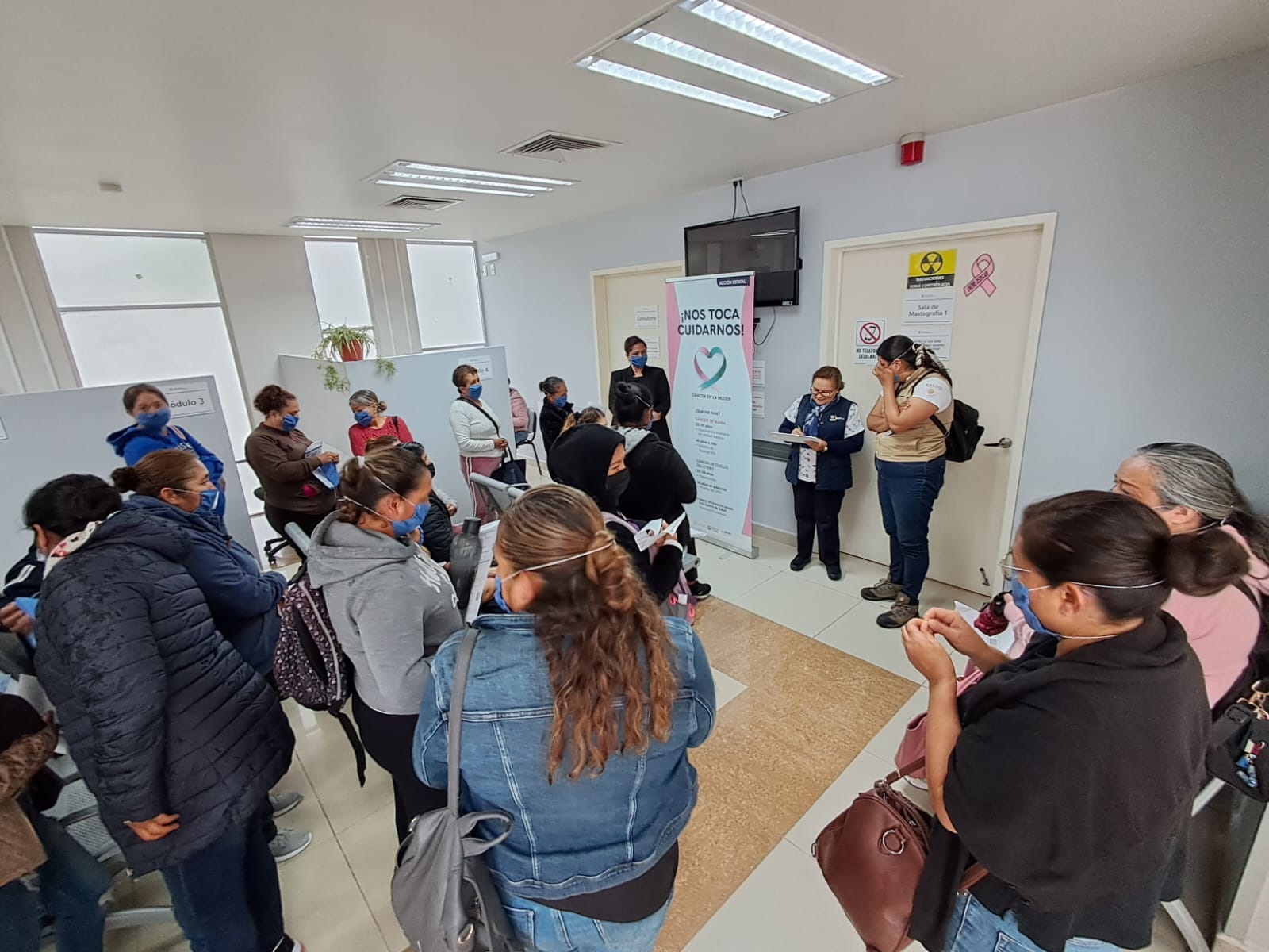 Lleva SESA jornada de detección oportuna de cáncer de mama a Cerro de la Cruz