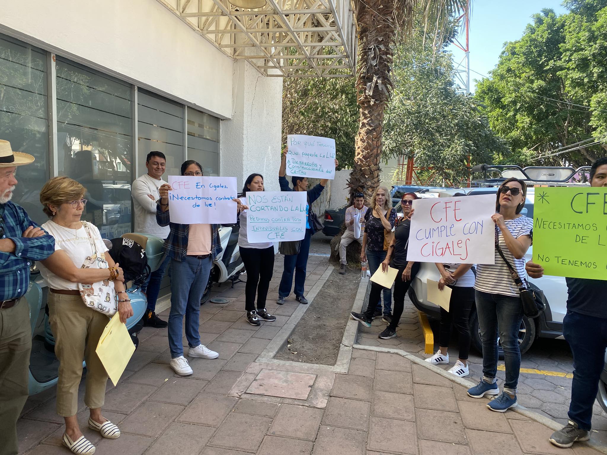 Manifestación en Libramiento NorPoniente: vecinos exigen soluciones ante deuda millonaria e irregularidades en infraestructura de residenciales