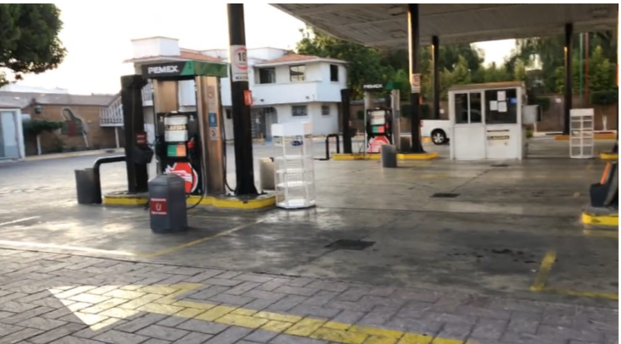 Clausuran otras dos gasolineras en Querétaro