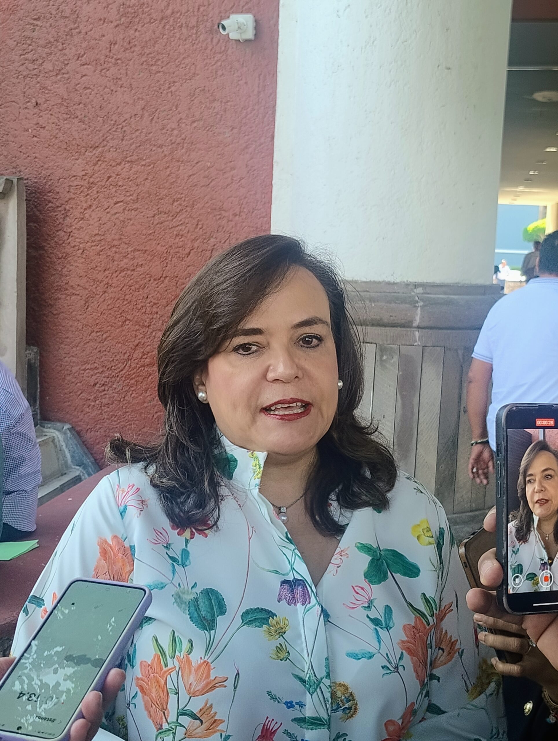 Rectora de la UAQ advierte aumento de ciberacoso entre estudiantes de Bachilleres