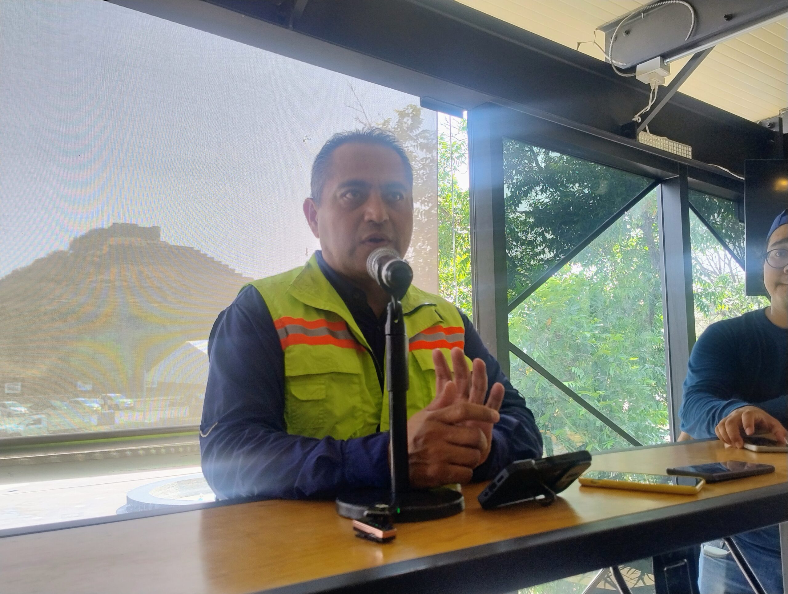 Fuertes ráfagas de viento causan daños estructurales en Corregidora; reporta Protección Civil saldo blanco