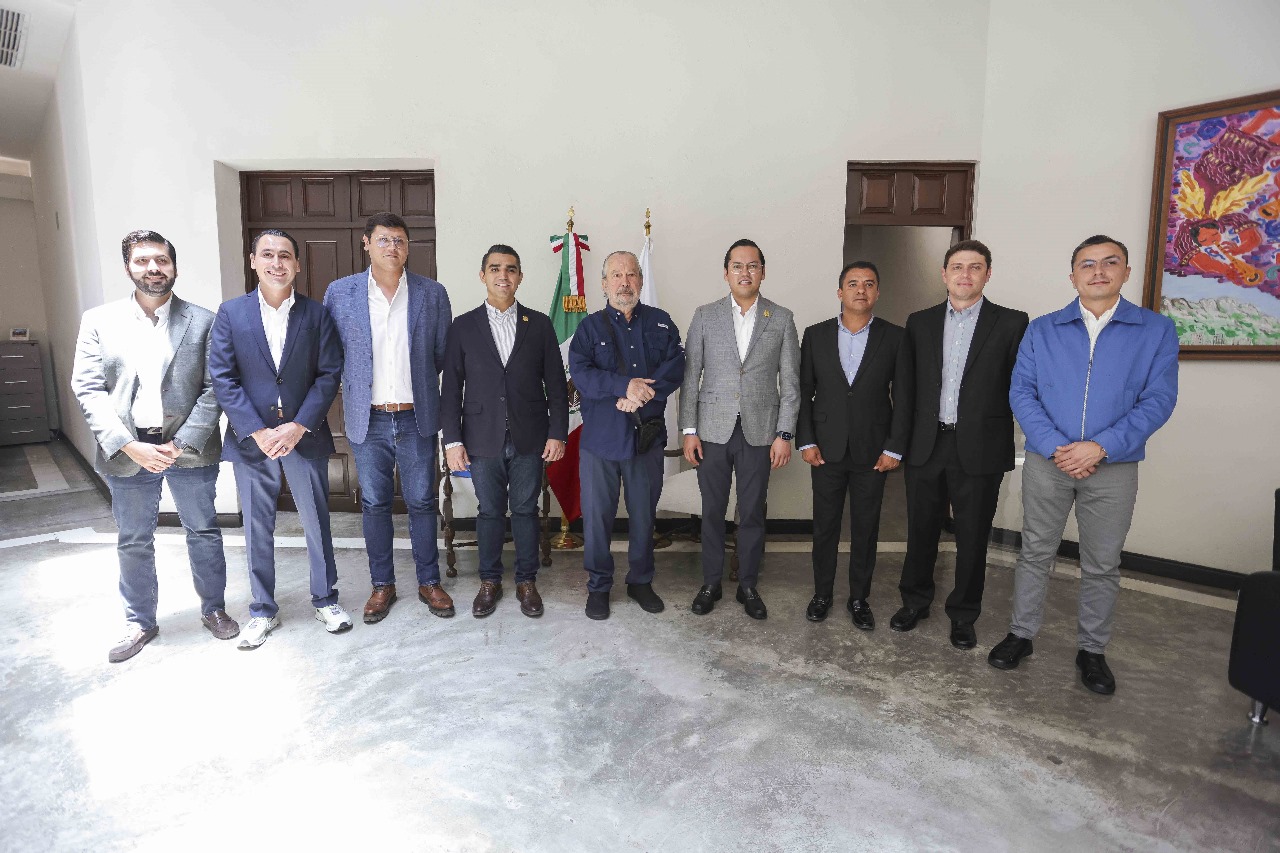 Chepe Guerrero y el alcalde de San Pedro Garza, Mauricio Fernández, comparten políticas públicas exitosas