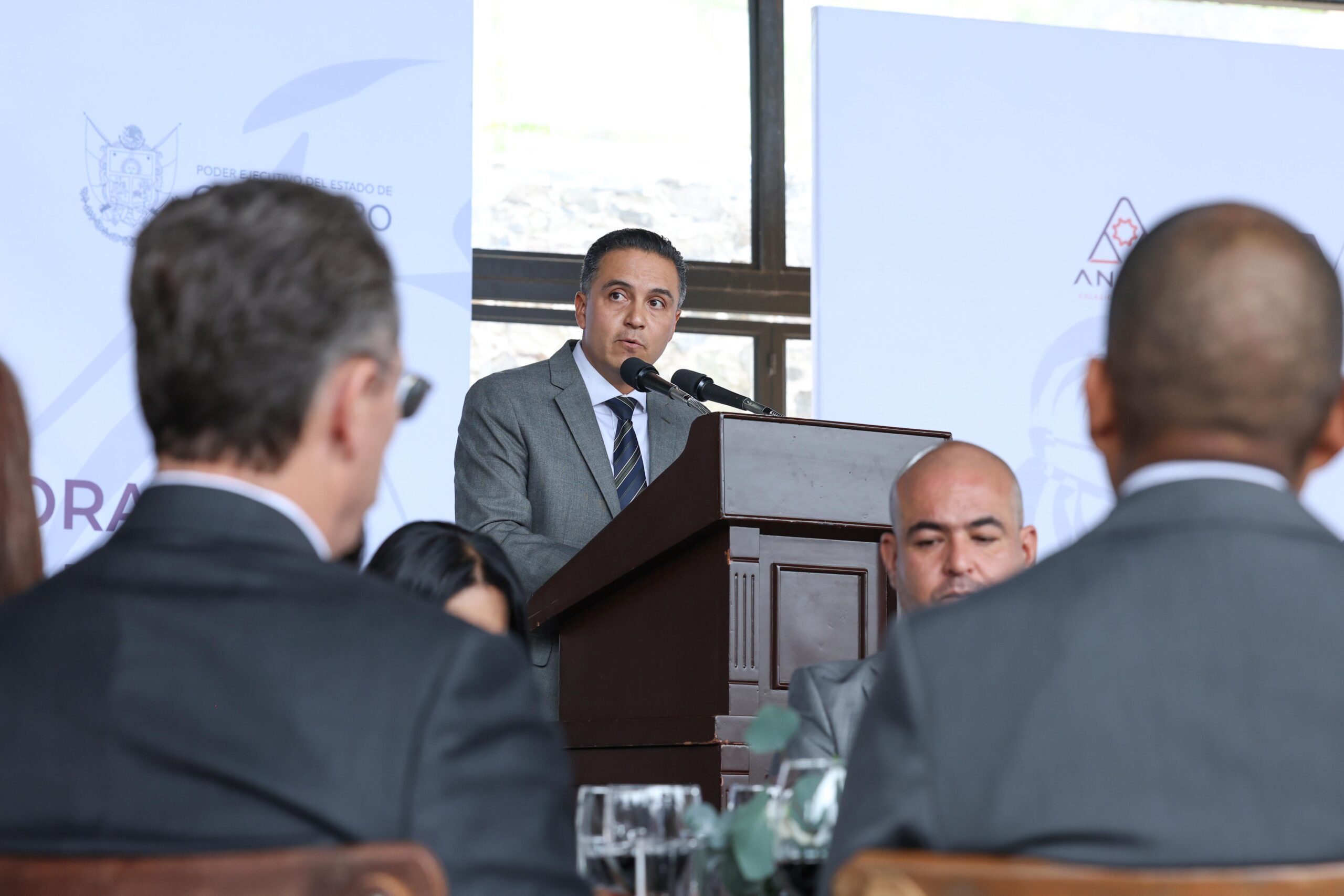 Autoridades conmemoran el Día del Abogado