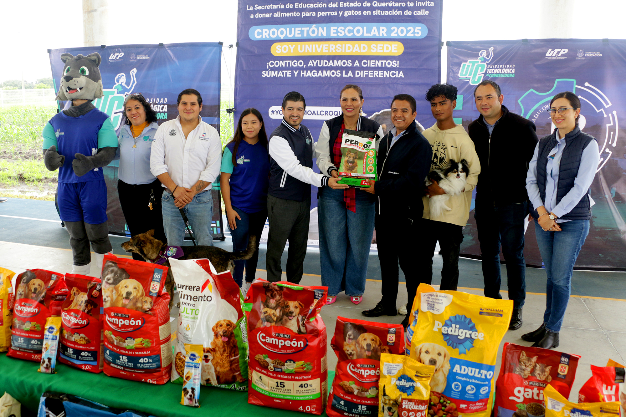 Dona comunidad UTC alimento para perro