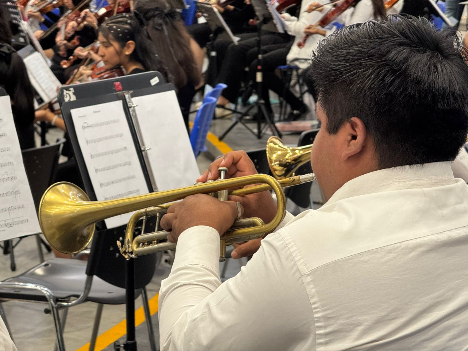 Participan niñas, niños y adolescentes de 12 municipios en el Concierto de Verano 2025