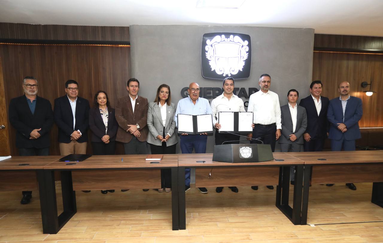 Titular de SDUOP y alcalde de Querétaro firman acuerdo de colaboración