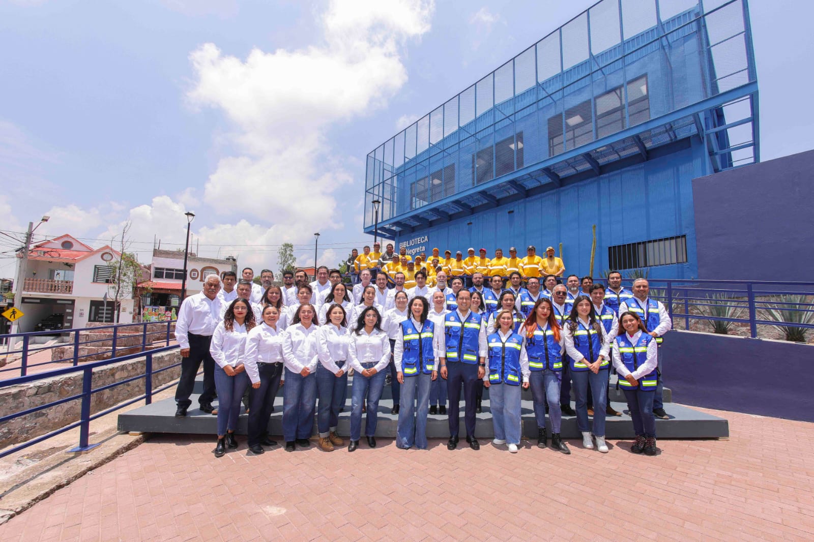 Chepe Guerrero entrega rehabilitación de la Unidad Deportiva, Jardín Principal y Biblioteca en La Negreta
