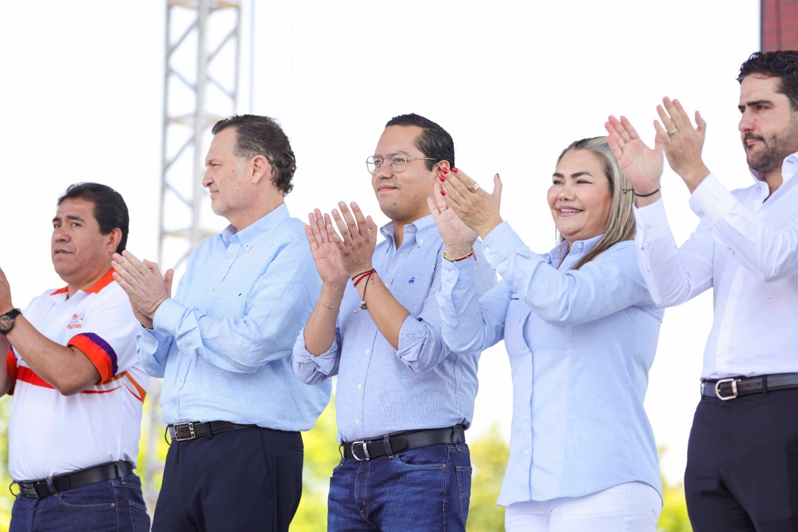 Chepe Guerrero recibe en Corregidora a participantes de los Juegos Magisteriales Deportivos y Culturales 2025 del SNTE Sección 24