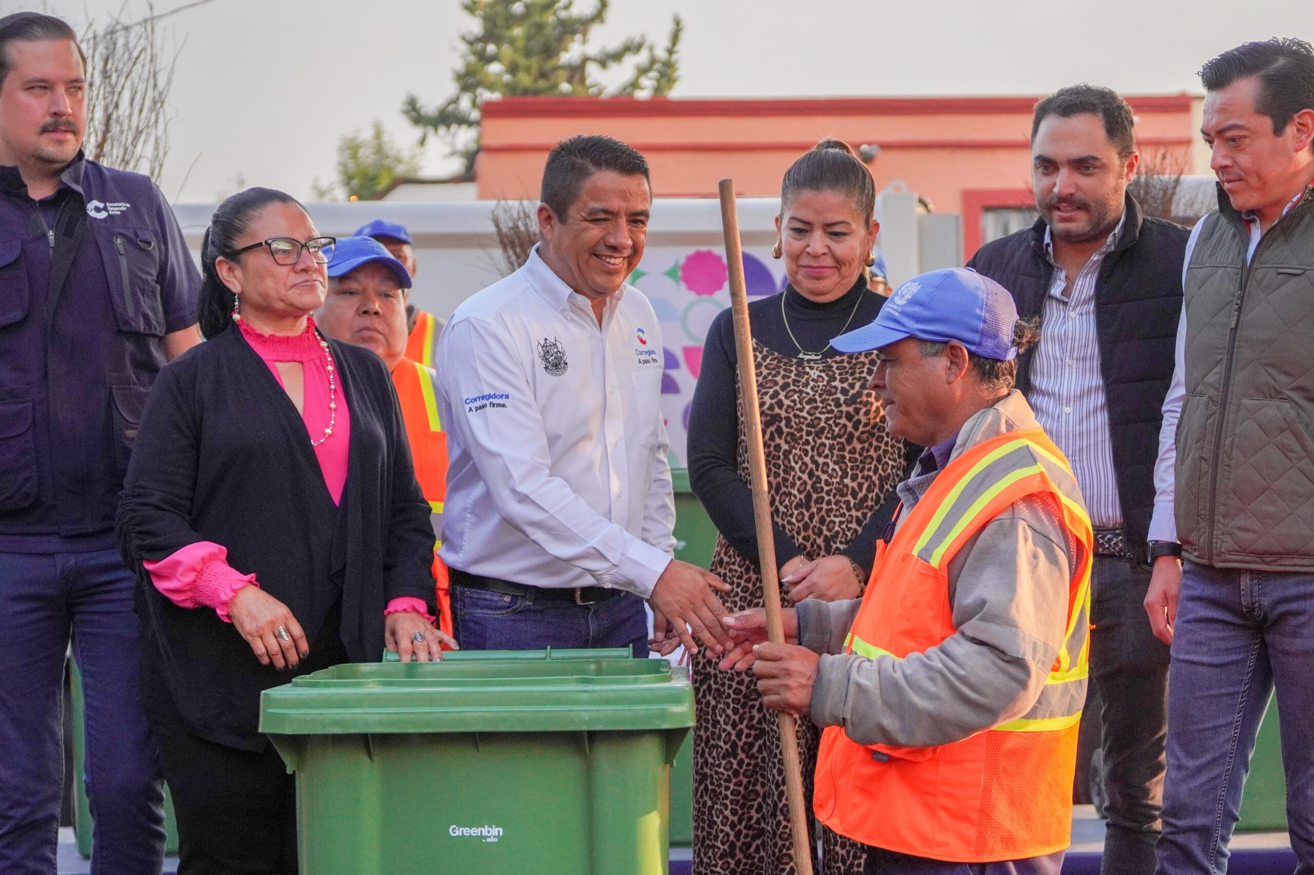 Corregidora fortalece el área de Limpia Urbana con la entrega de 15 Carritos de Barrido