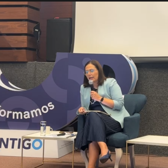 Gobierno estatal anuncia entrega gratuita de útiles y uniformes a estudiantes de educación básica