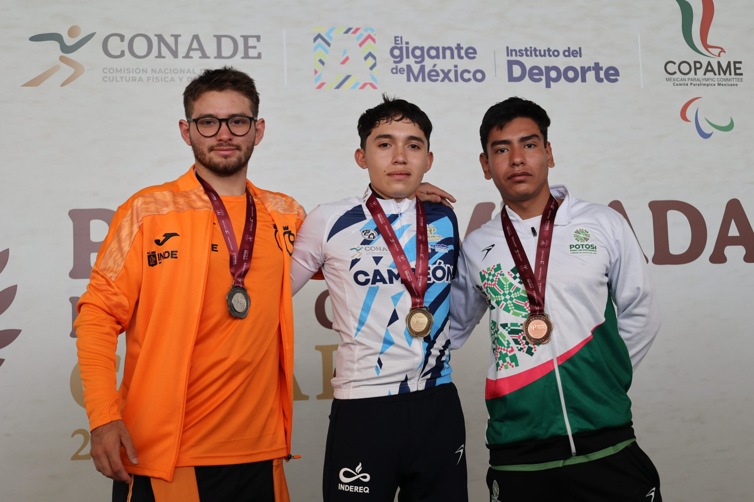 Paraciclista queretano rompe récord en medallas de oro en Paralimpiada Nacional