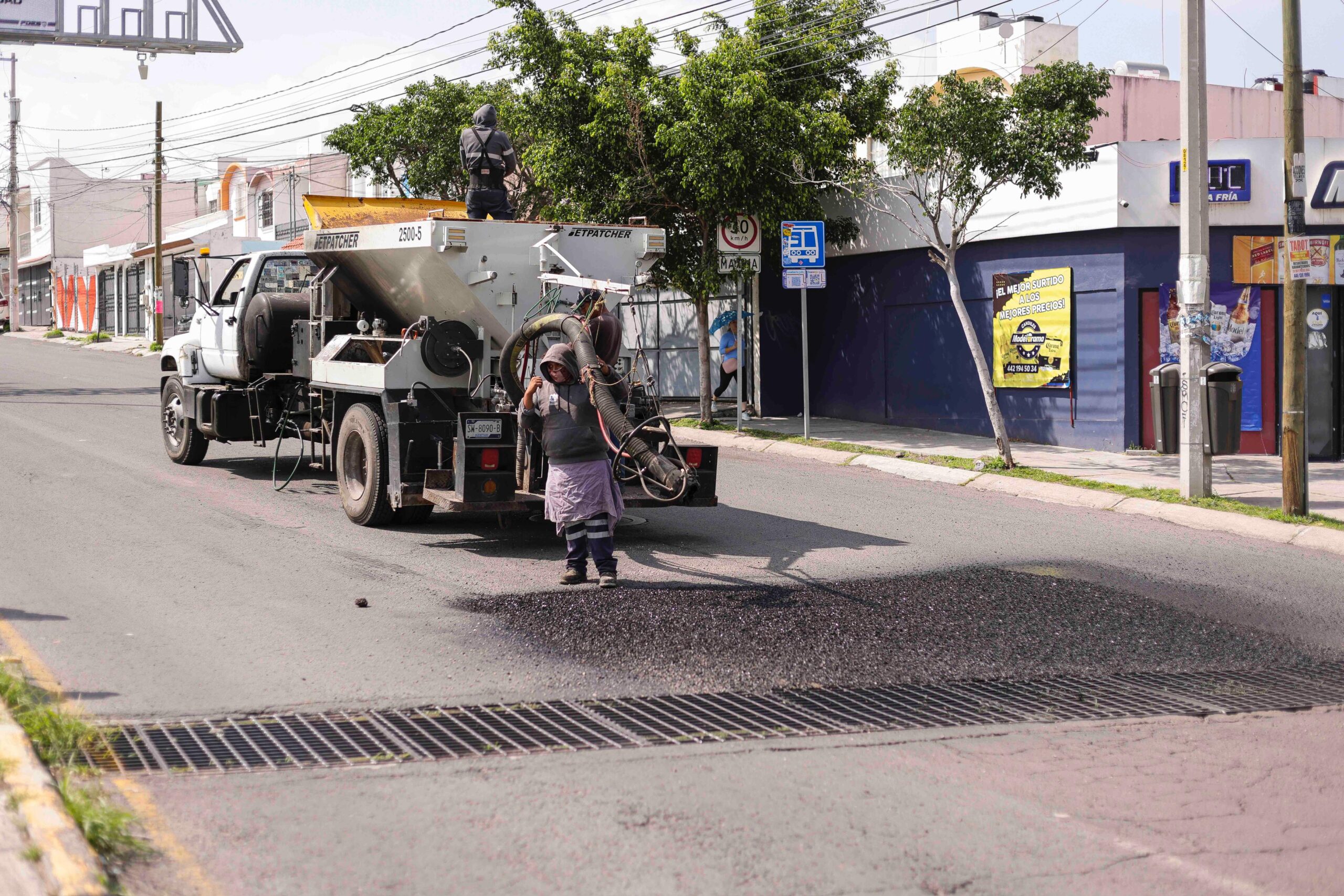 Chepe Guerrero refuerza brigadas antibaches; intervienen Avenida Candiles y otras