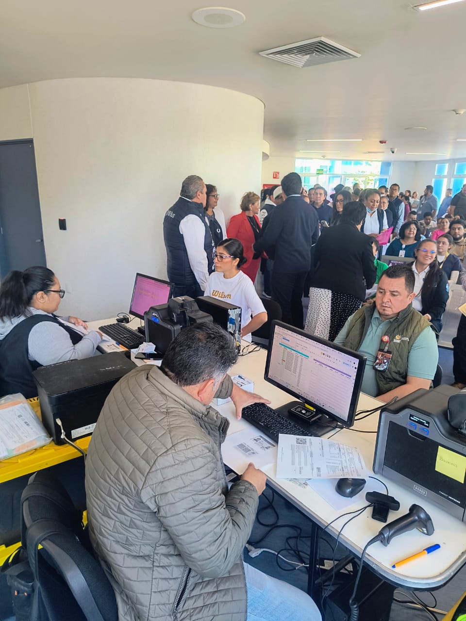 Invita Gerardo Cuanalo al personal médico del nuevo Hospital General a sumarse a la Tarifa Unidos