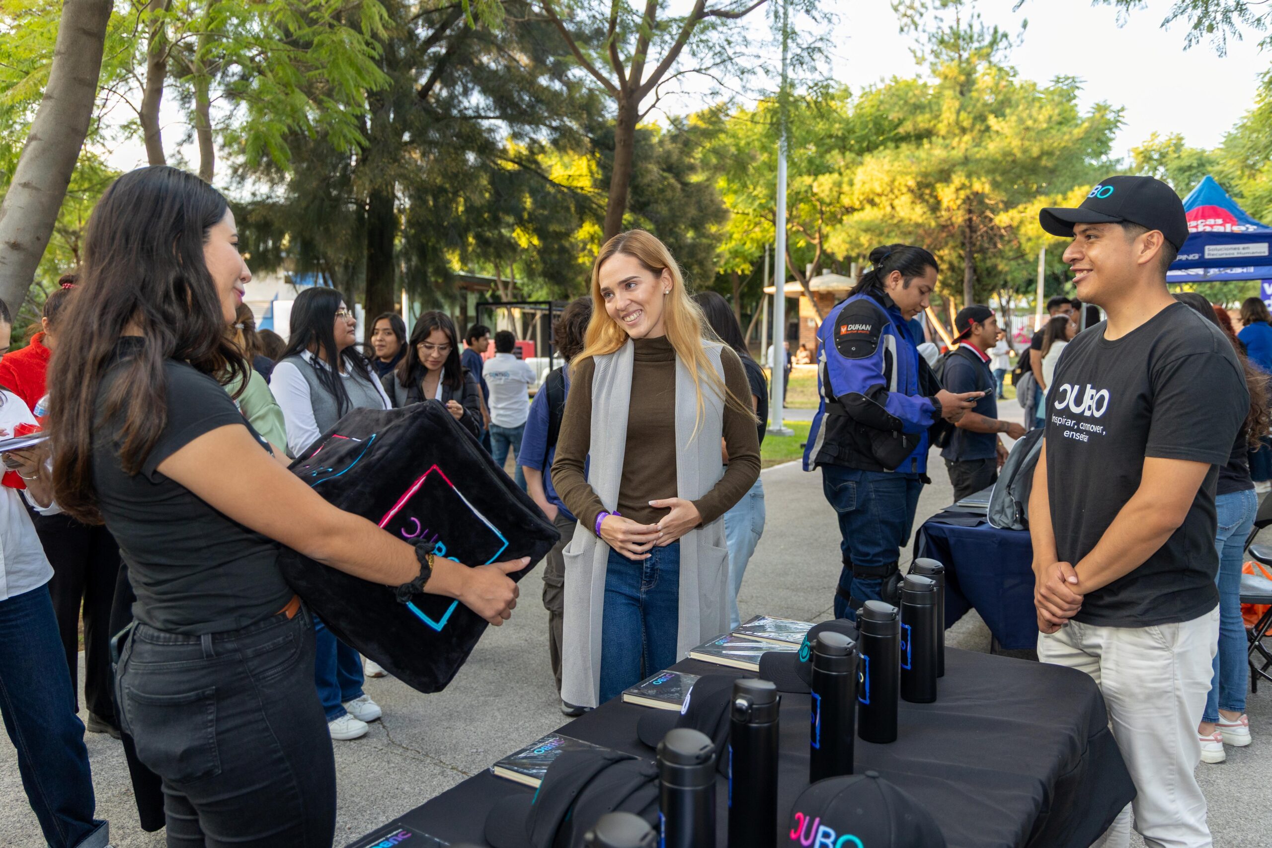 SEJUVE y SEDESU acercan ofertas laborales a jóvenes