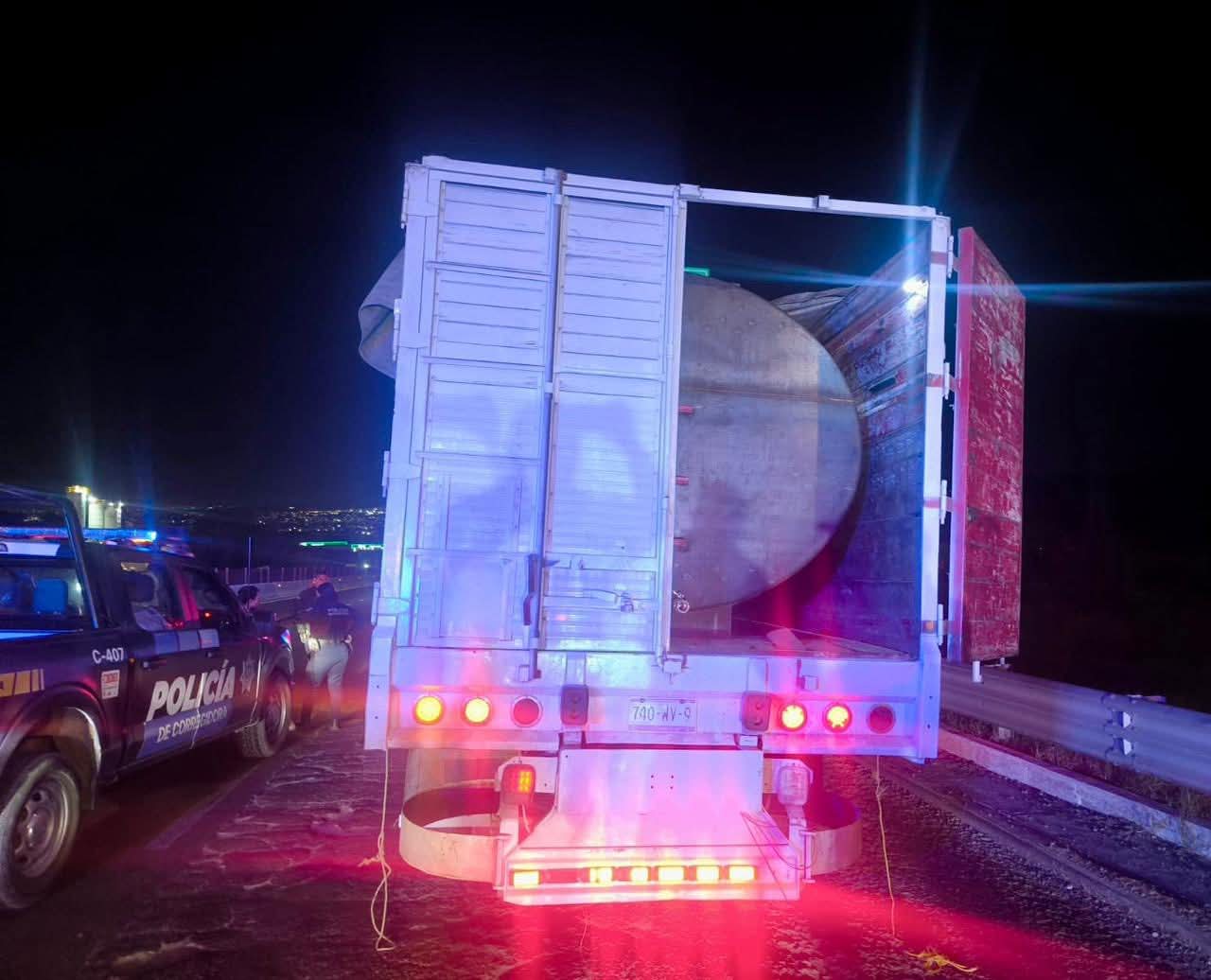 Policías de Corregidora aseguran 20 mil litros de presunto huachicol y detienen a cinco personas