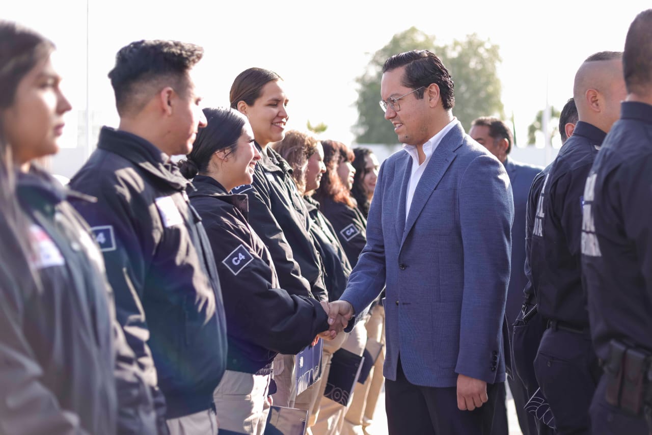 Chepe Guerrero entrega reconocimientos a 105 policías municipales por haber realizado importantes detenciones