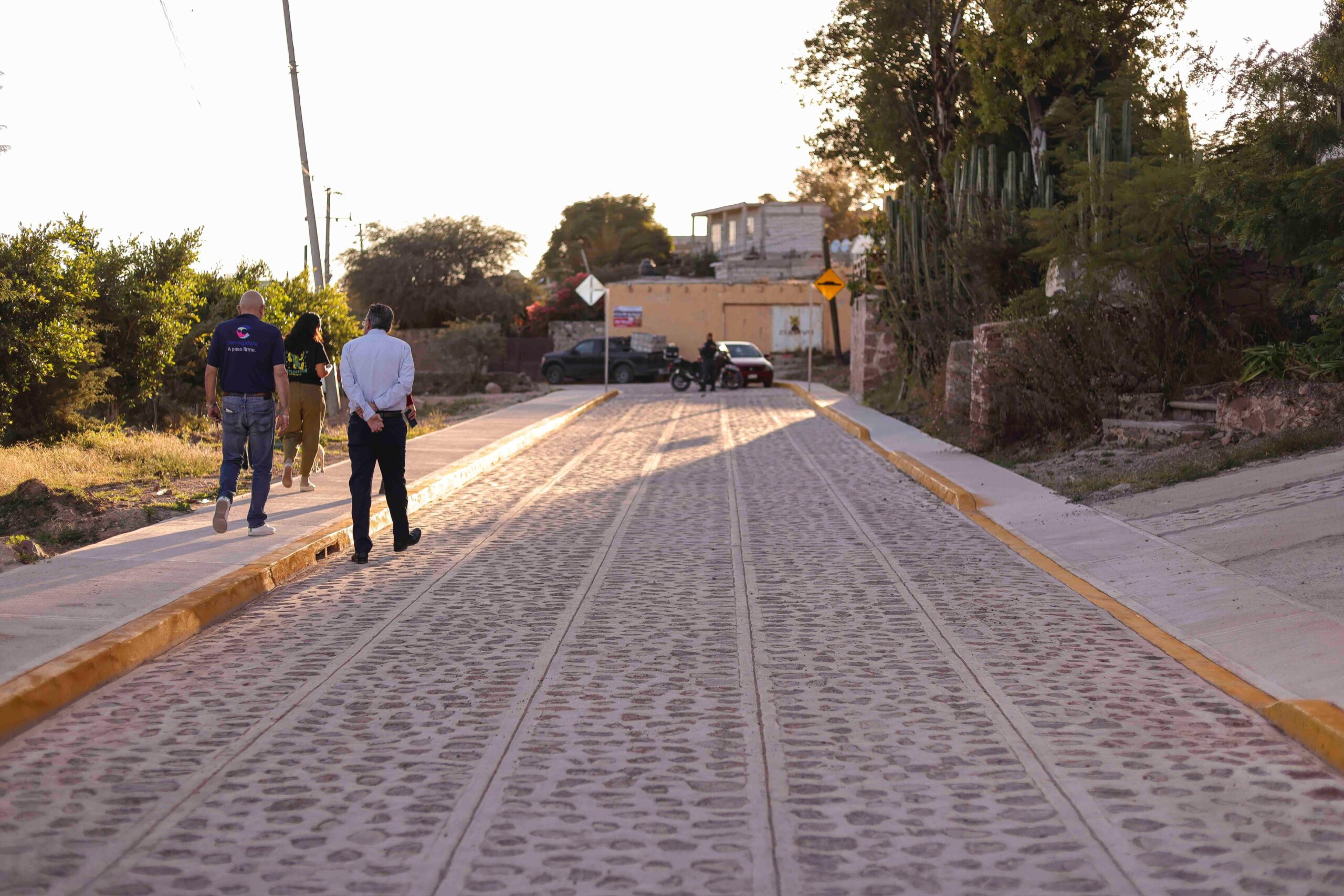 Entregan urbanización de calle en la comunidad El Jaral, en Corregidora