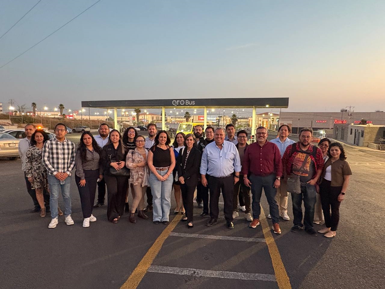 Exponen crecimiento de Qrobus a especialistas de movilidad de México y Europa