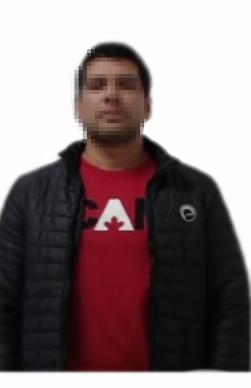 Detienen a hombre que sustrajo nochebuenas de jardinera pública tras viralizarse video en redes sociales