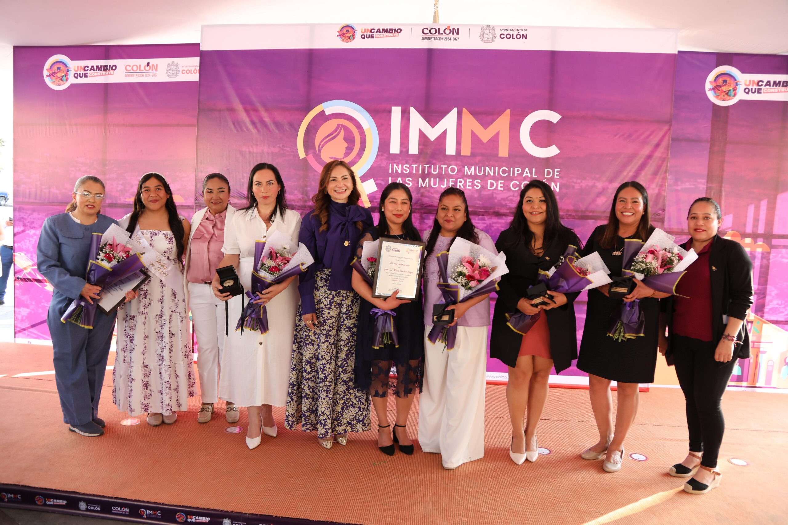 Colón reconoce la trayectoria y esfuerzo que han demostrado las mujeres