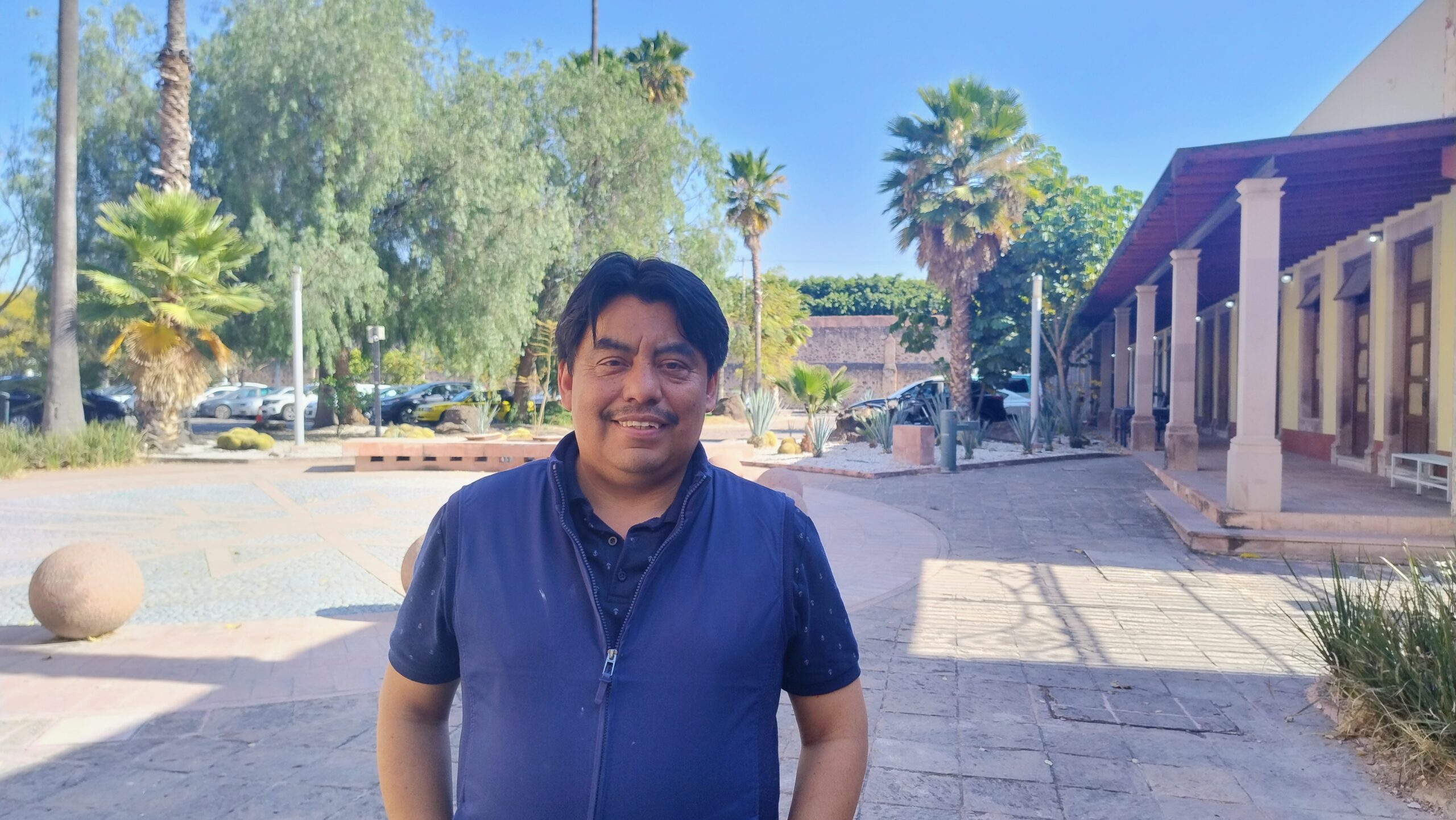 Cronista de Colón rescata la historia musical del siglo XX en conferencia