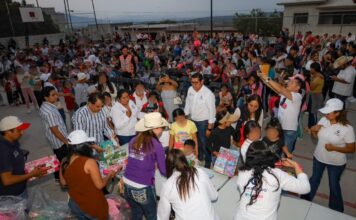 Celebra Sonia Rocha a más de mil 500 infancias de Colón