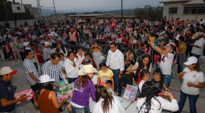 Celebra Sonia Rocha a más de mil 500 infancias de Colón