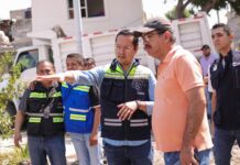 Chepe Guerrero supervisa retiro de arcotecho colapsado por los fuertes vientos y lluvias; anuncia su reconstrucción