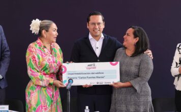 Chepe Guerrero toma protesta a Consejo de Participación Social en la Educación
