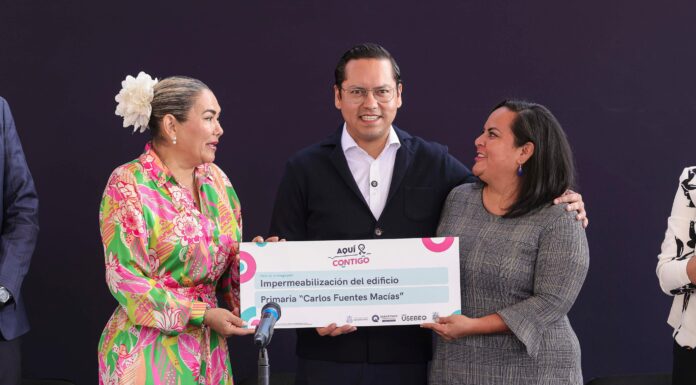 Chepe Guerrero toma protesta a Consejo de Participación Social en la Educación