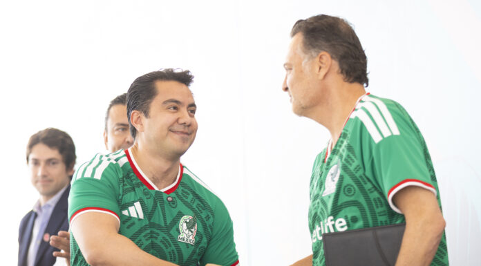Mauricio Kuri y Felifer Macías anuncian Zona Fest para el Mundial 2026