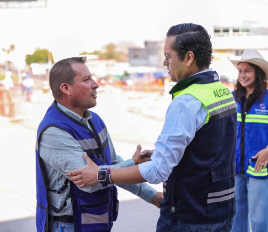 Chepe Guerrero supervisa obra emergente por socavón en Blvd. De Las Américas