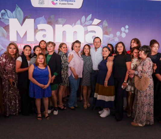 Gracias por atender con el corazón”: Chepe Guerrero reconoce a mamás trabajadoras de Corregidora