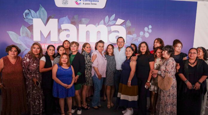 Gracias por atender con el corazón”: Chepe Guerrero reconoce a mamás trabajadoras de Corregidora
