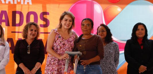 DIF Colón entrega 60 aparatos funcionales y 84 paquetes de pañales