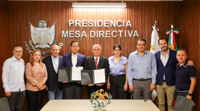 Chepe Guerrero presenta iniciativa de Ley ante la Mesa Directiva del Congreso del Estado