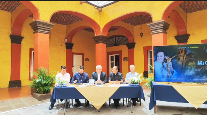 Presentan obra “Mi Cristo Roto” en El Pueblito; recursos serán destinados a la reconstrucción del ciprés parroquia