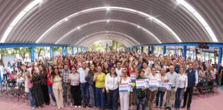 Chepe Guerrero presenta la nueva tarjeta de descuentos en servicios médicos para mujeres de Corregidora