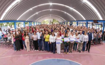 Chepe Guerrero presenta la nueva tarjeta de descuentos en servicios médicos para mujeres de Corregidora