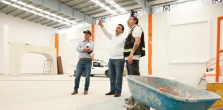 Realizan Trabajos de Rehabilitación en el Auditorio Municipal de Colón