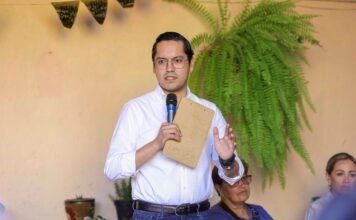 Chepe Guerrero lleva “Diálogos por una Justicia Más Firme” a familias de San Juan del Río
