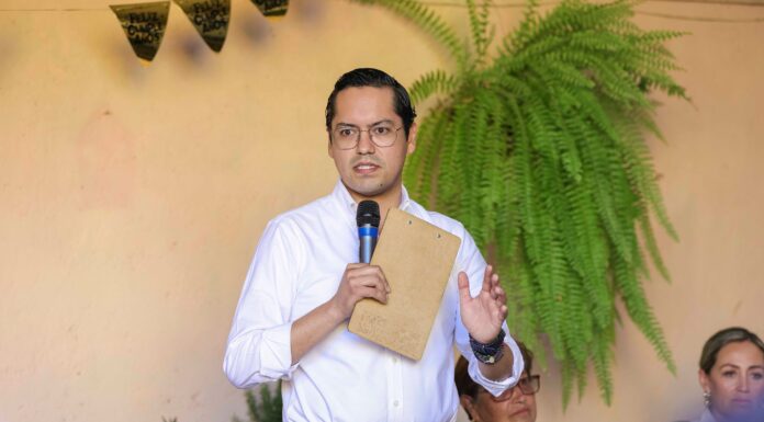 Chepe Guerrero lleva “Diálogos por una Justicia Más Firme” a familias de San Juan del Río