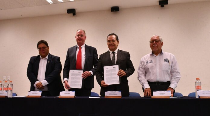 Fortalecen UTEQ y ARBURG alianzas
