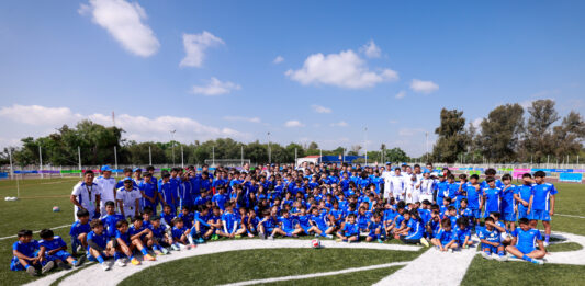 Convive Gobernador con participantes de la Clínica de Fútbol Indereq 2026