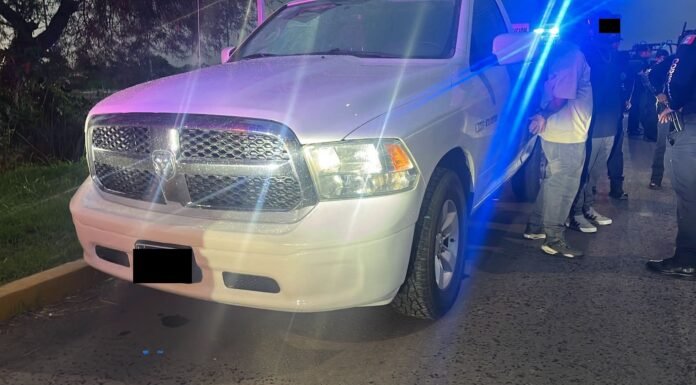 Recuperan camioneta y detienen a tres presuntos responsables de fraude en Corregidora