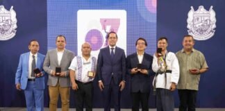 Chepe Guerrero entrega la Presea “Josefa Ortiz de Domínguez” a 13 ciudadanos distinguidos