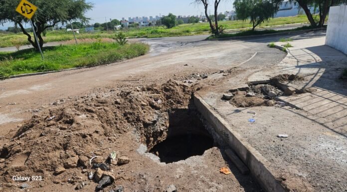 Vecinos de Haciendas del Bosque denuncian fugas constantes y trabajos inconclusos de la CEA