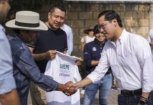 Chepe Guerrero encabeza jornada de limpieza en el fraccionamiento Punta Esmeralda