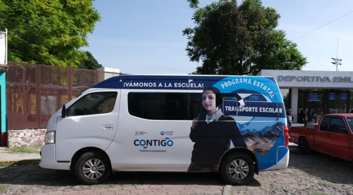 Transporte escolar abre oportunidades para que más estudiantes continúen sus estudios en Corregidora: Luis Nava